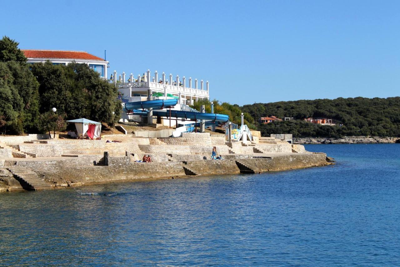 Apartments With A Swimming Pool Pula - 7356 외부 사진