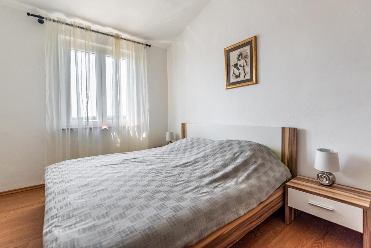 Apartments With A Swimming Pool Pula - 7356 외부 사진